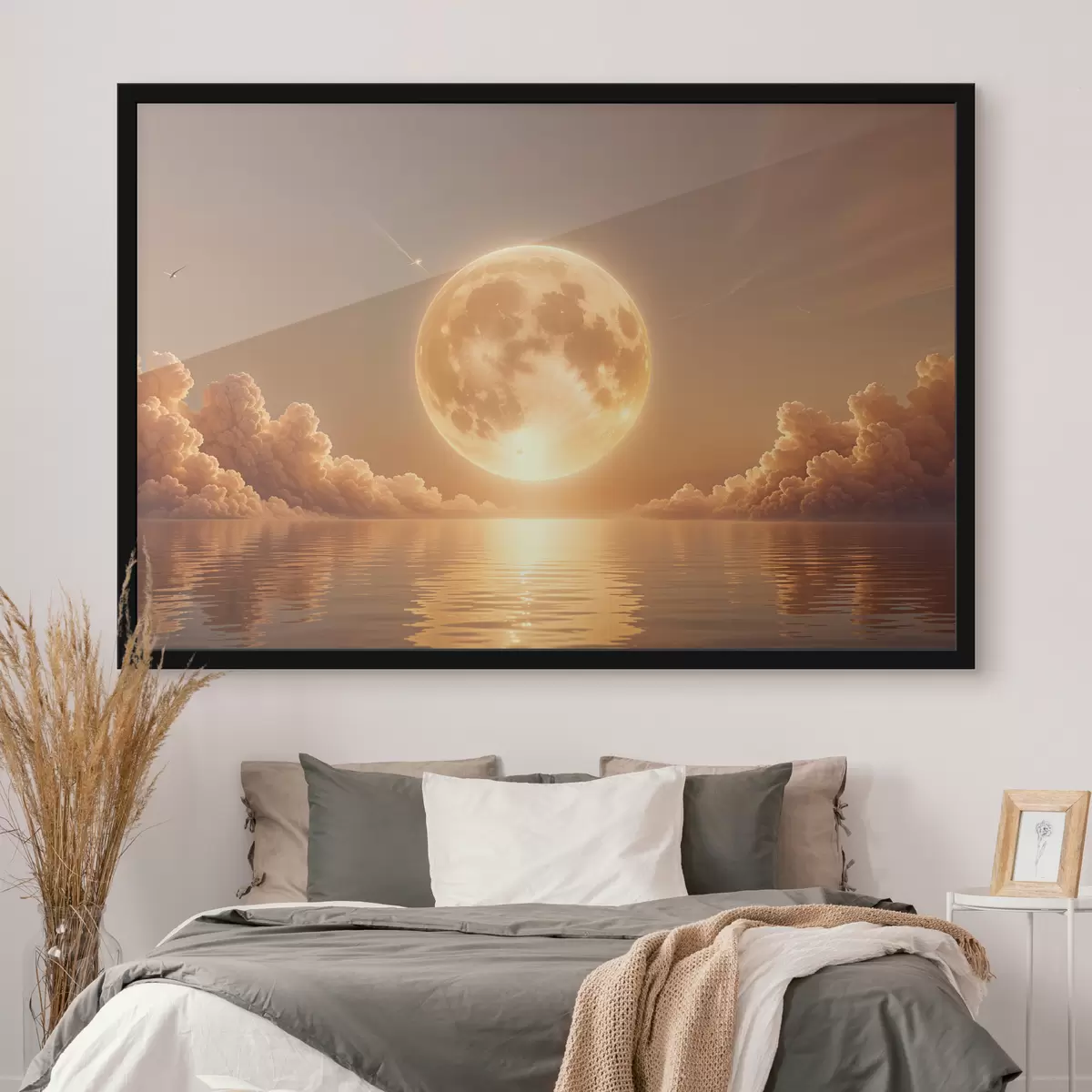 Affiche Une grande et lumineuse pleine lune se levant sur un océan calme et réfléchissant au coucher du soleil f39403