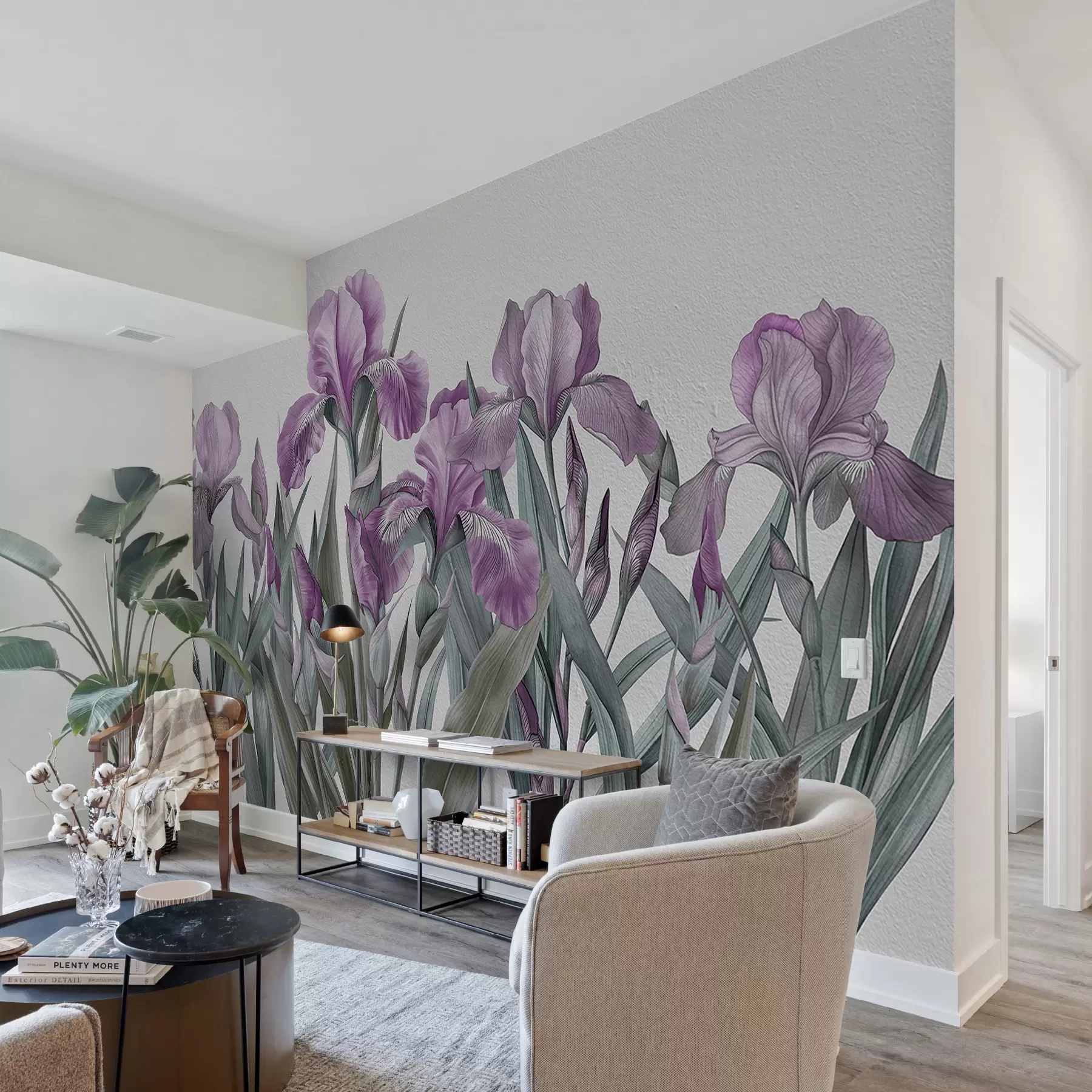 Fotobehang Grote geschilderde roze irissen op een witte betonnen muur w07949v1