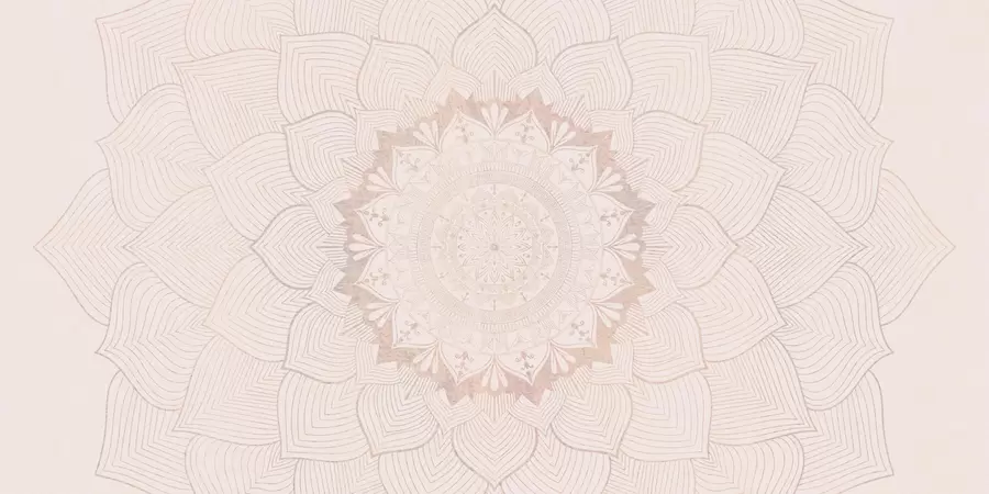 Fotobehang Ronde mandala, behang voor yogaruimte of om persoonlijke ruimte te harmoniseren. Muurmandala in warme pastelkleuren op een gestructureerde onregelmatige achtergrond w01088