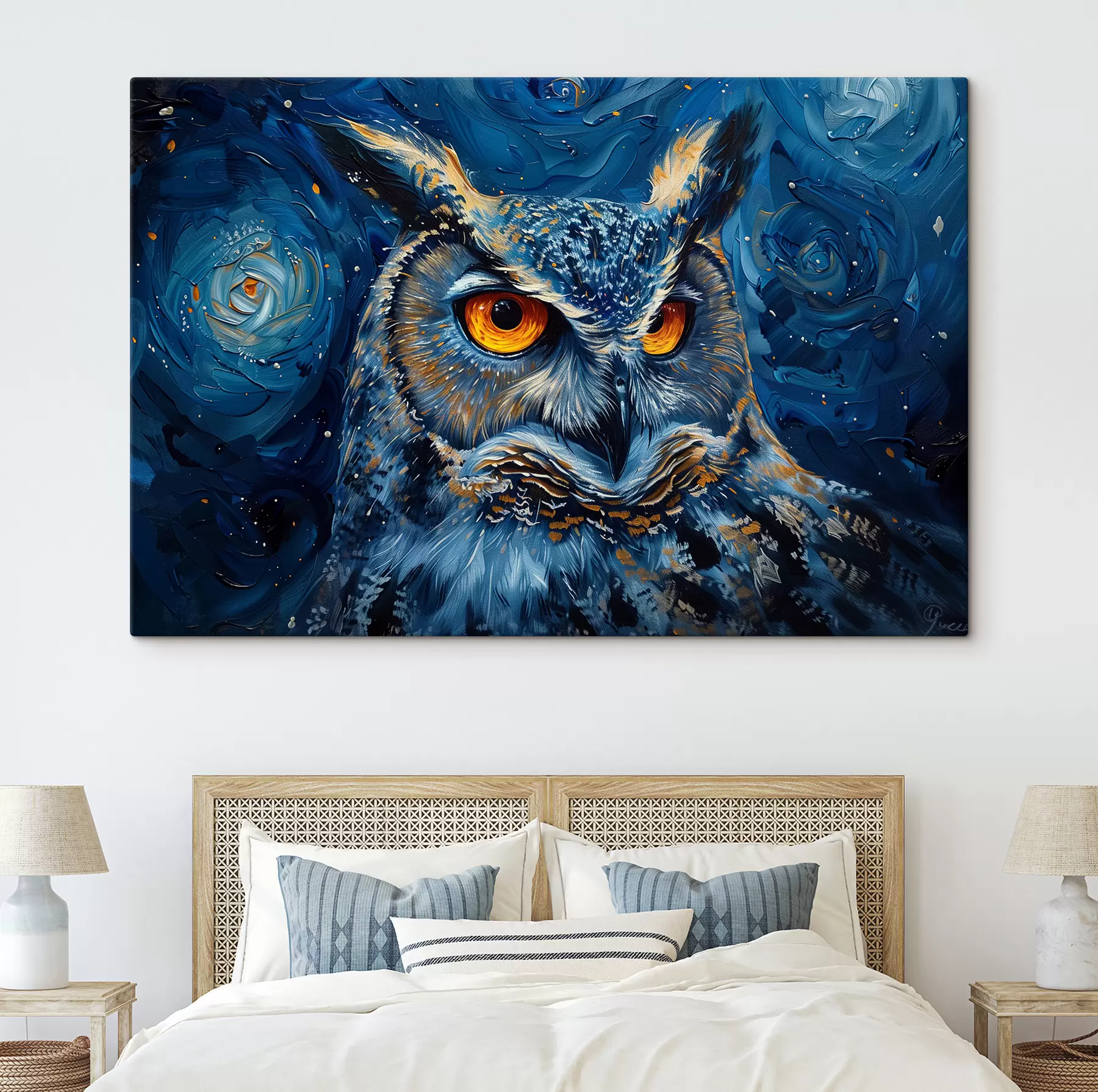 Papier peint photo Le regard d'un hibou la nuit dans un ciel à la Van Gogh s40982