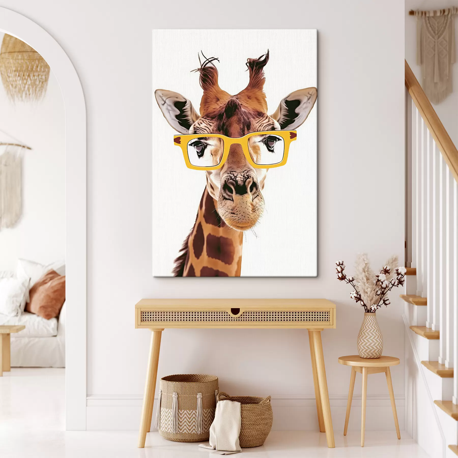  Schilderijen Een giraffe met een gele bril s38503