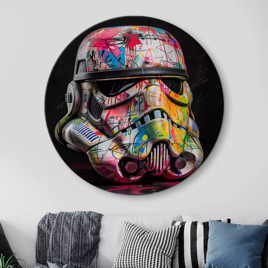  Schilderijen Een Star Wars Stormtrooper-helm bedekt met levendige straatkunst en graffiti r39453