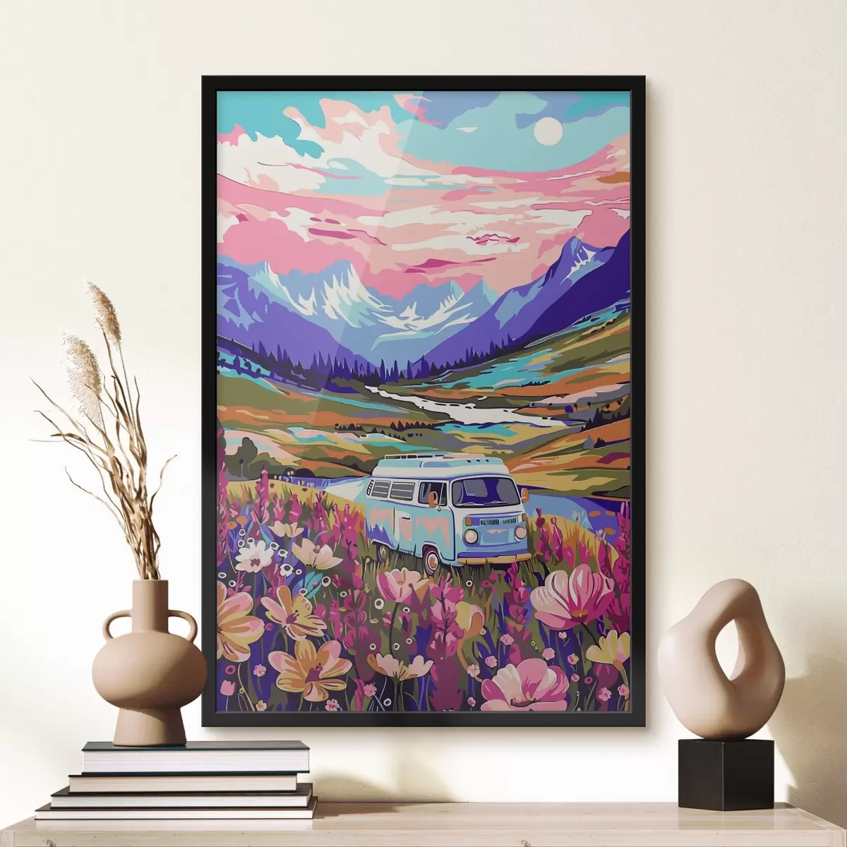 Poster Een busje rijdt door een bloemenveld f38260