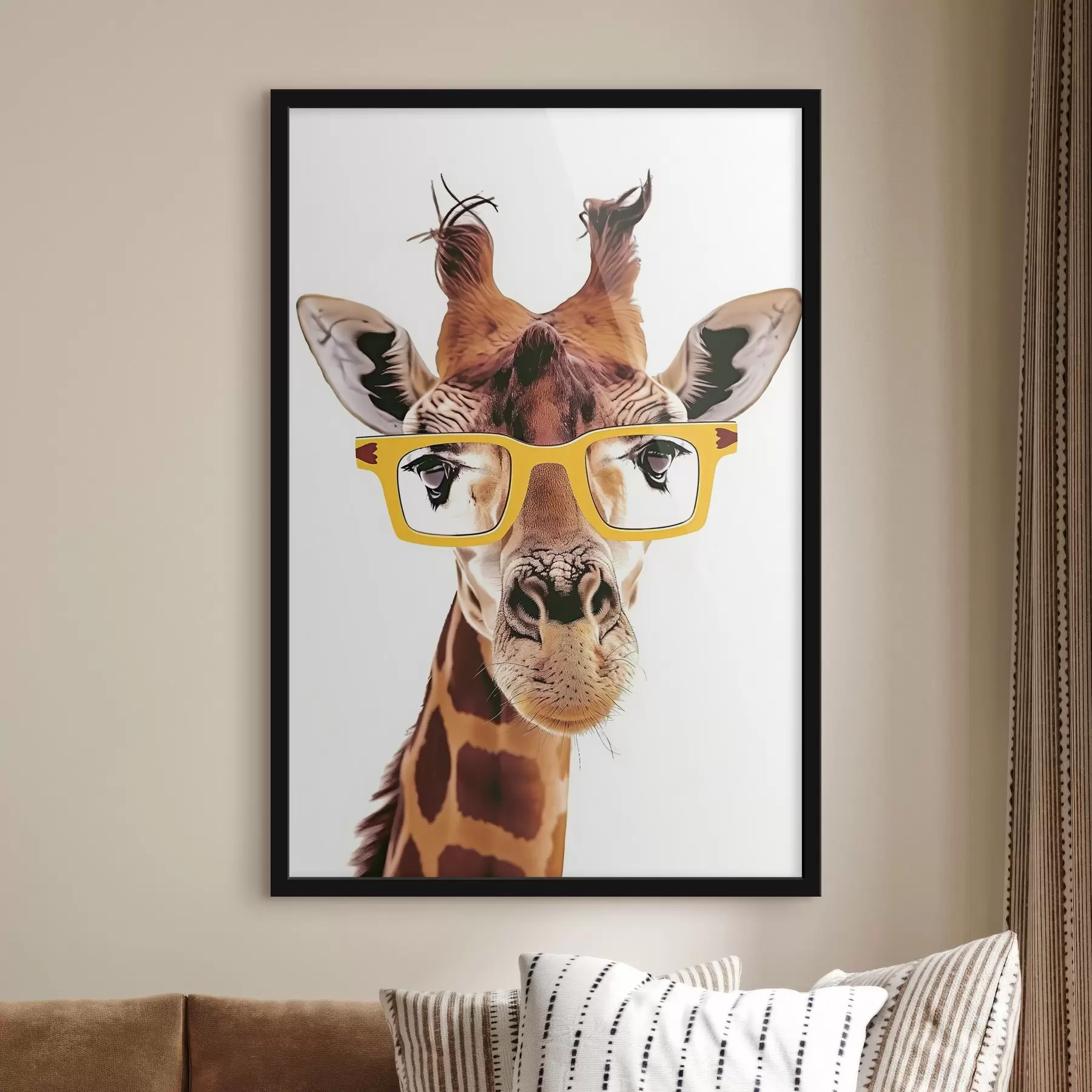 Papier peint photo Girafe avec lunettes jaunes f38503