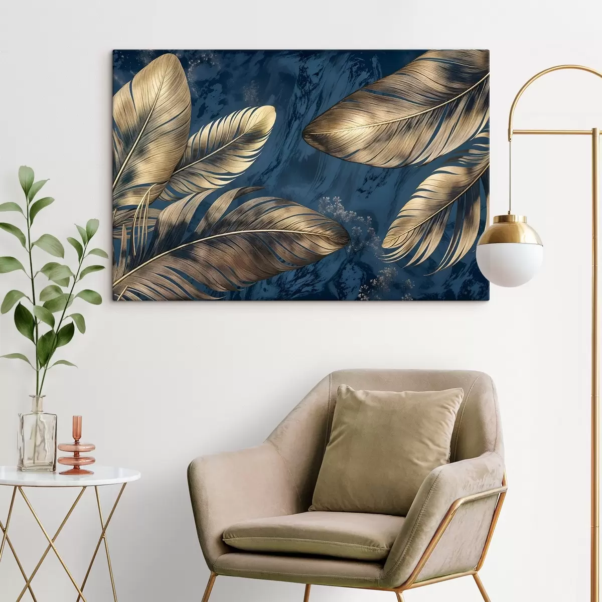  Schilderijen Gele en beige abstracte decoratieve veren drijvend op een donkerblauwe textuurachtergrond s42218