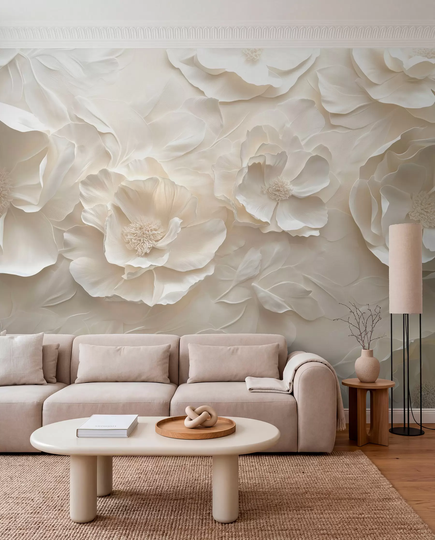 Fotobehang Luchtige bloemen in warme tinten tegen een achtergrond van bladstreken w08562