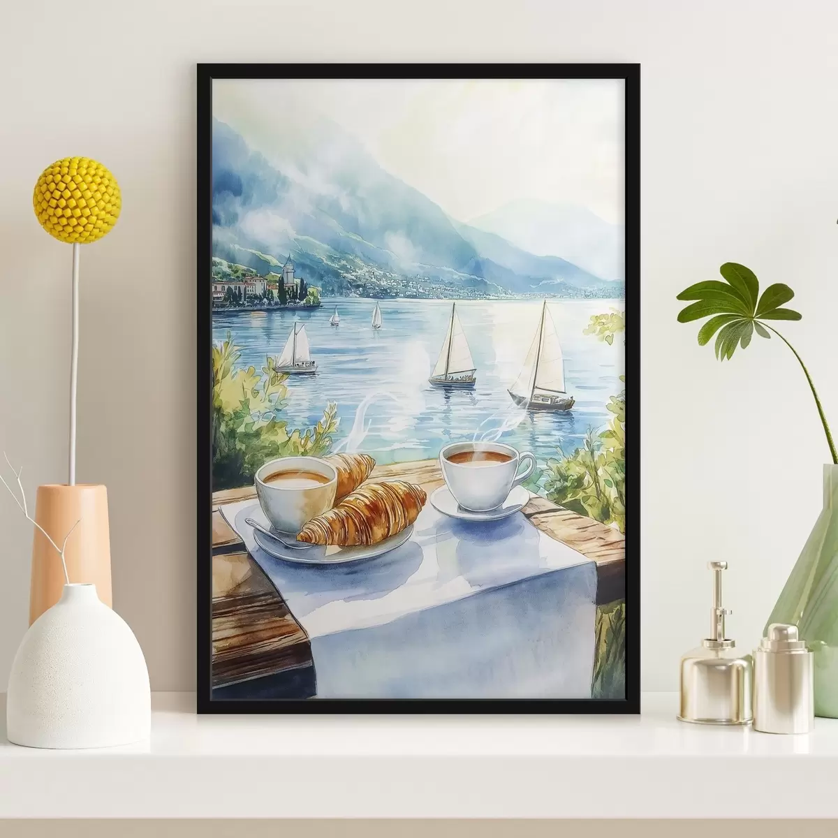 Poster Zomers meer met zeilboten, kopjes koffie, croissants, aquarelstijl f42441