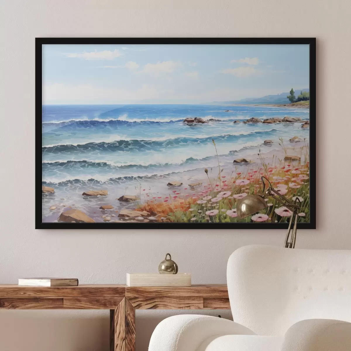 Affiche Une vue de bord de mer avec des vagues turquoise, une plage de galets et de délicates fleurs roses au premier plan sous un ciel lumineux. f42569
