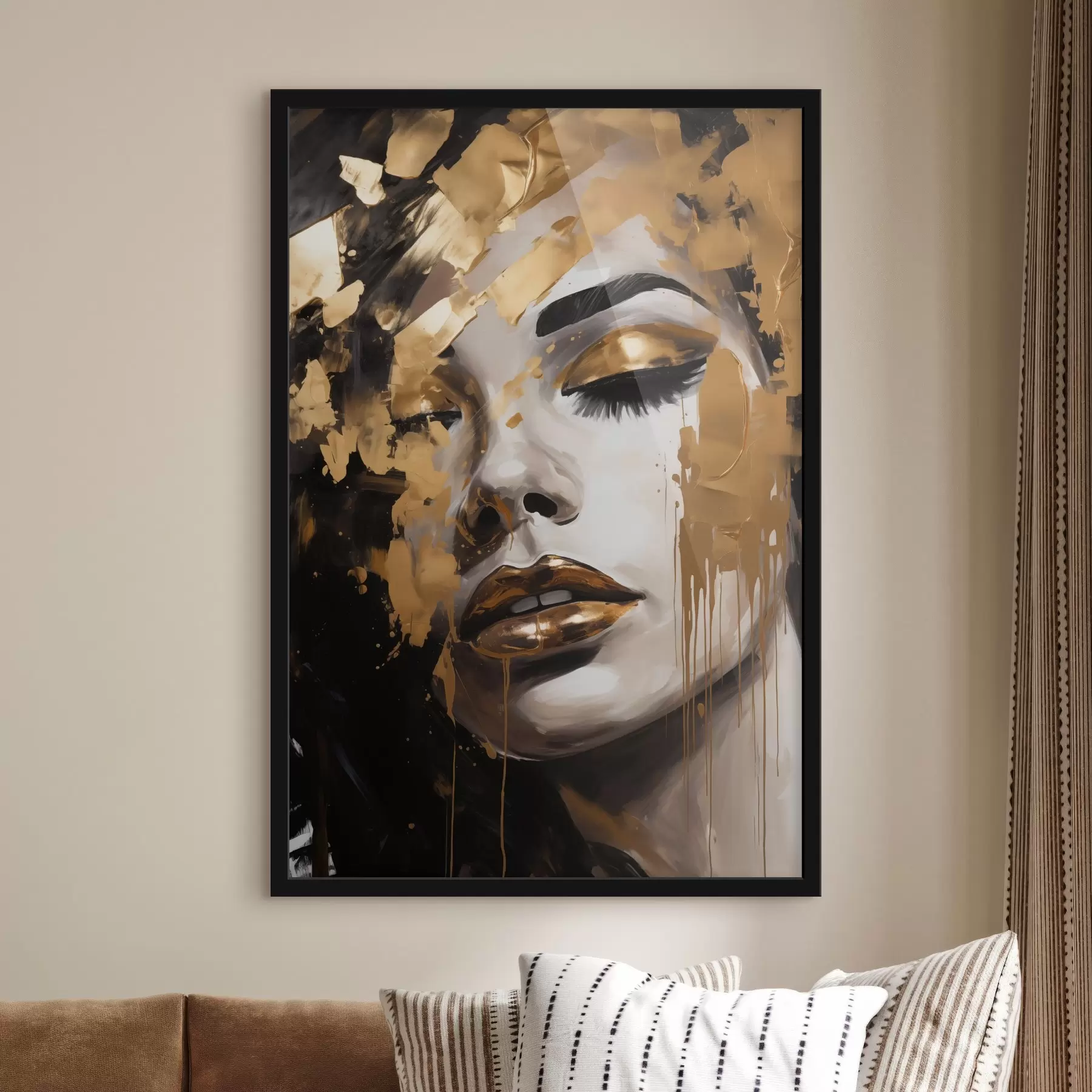 Fotobehang Een abstract portret van een vrouw met rijke penseelstreken in warme tinten, waardoor een levendig en dramatisch beeld ontstaat. f42619