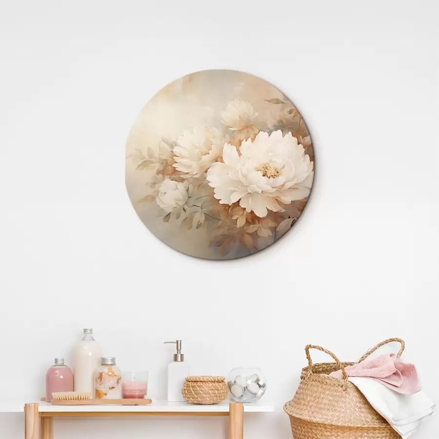  Schilderijen Delicate pioenrozen in pastelkleurige crèmetinten op een onscherpe achtergrond, die een zachte en romantische sfeer creëert. r42558