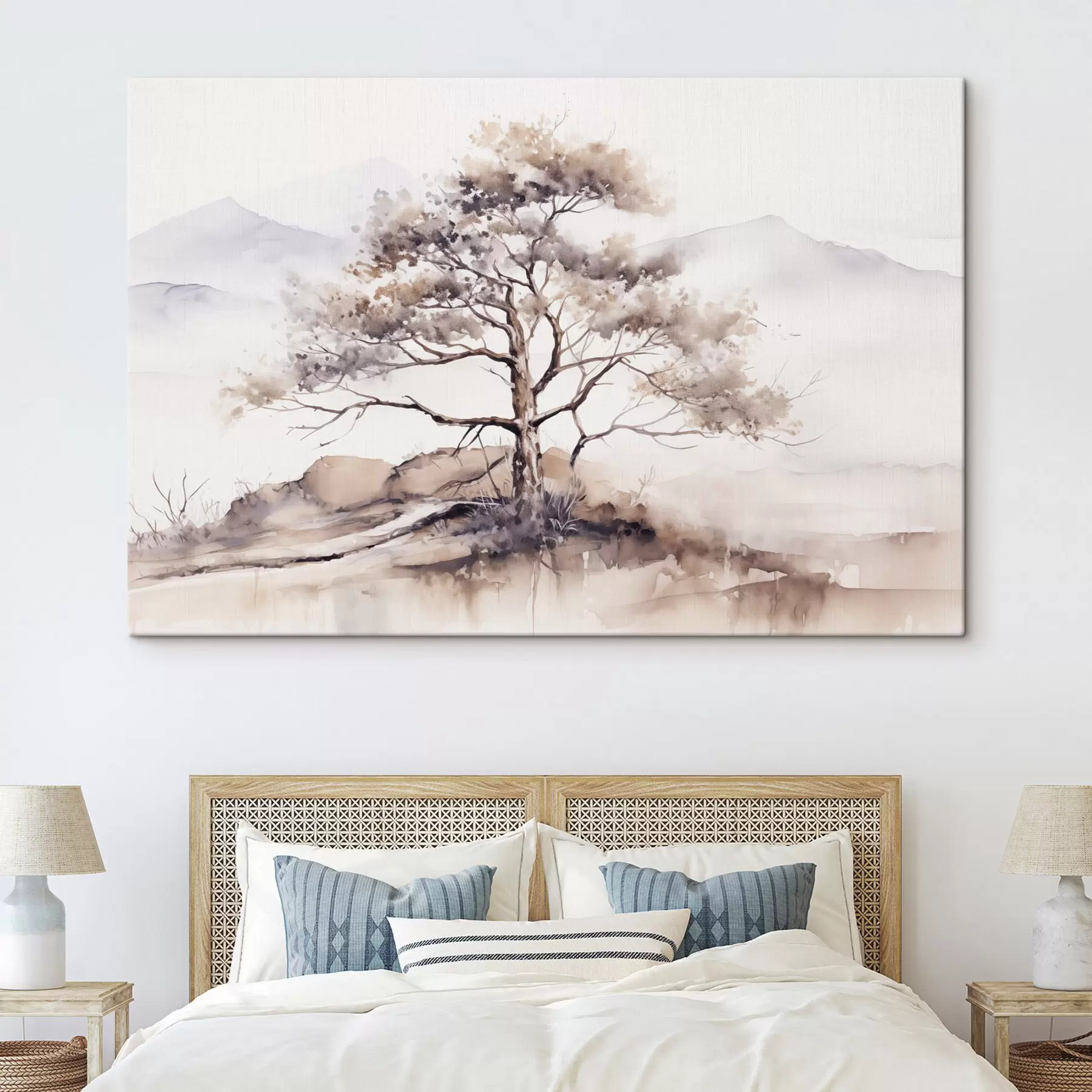 Fotobehang Een eenzame boom met een gedraaide stam en spaarzame takken tegen een zachte, gedempte achtergrond van bergen s42715