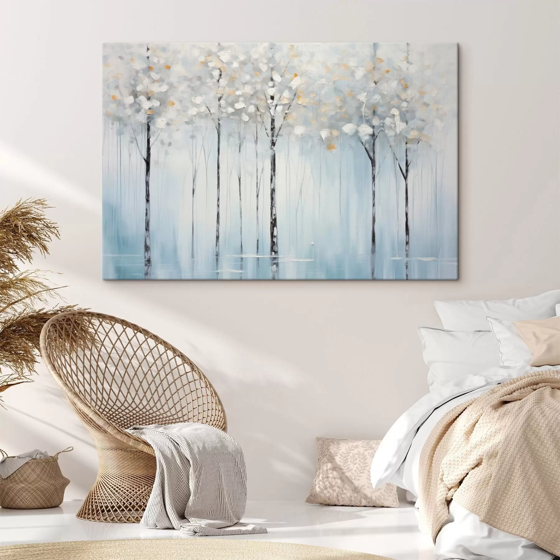 Fotobehang Hoge, slanke bomen met blauwe bladeren en vleugjes geel op een zachtblauwe achtergrond, imitatie olieverfschilderij s42731