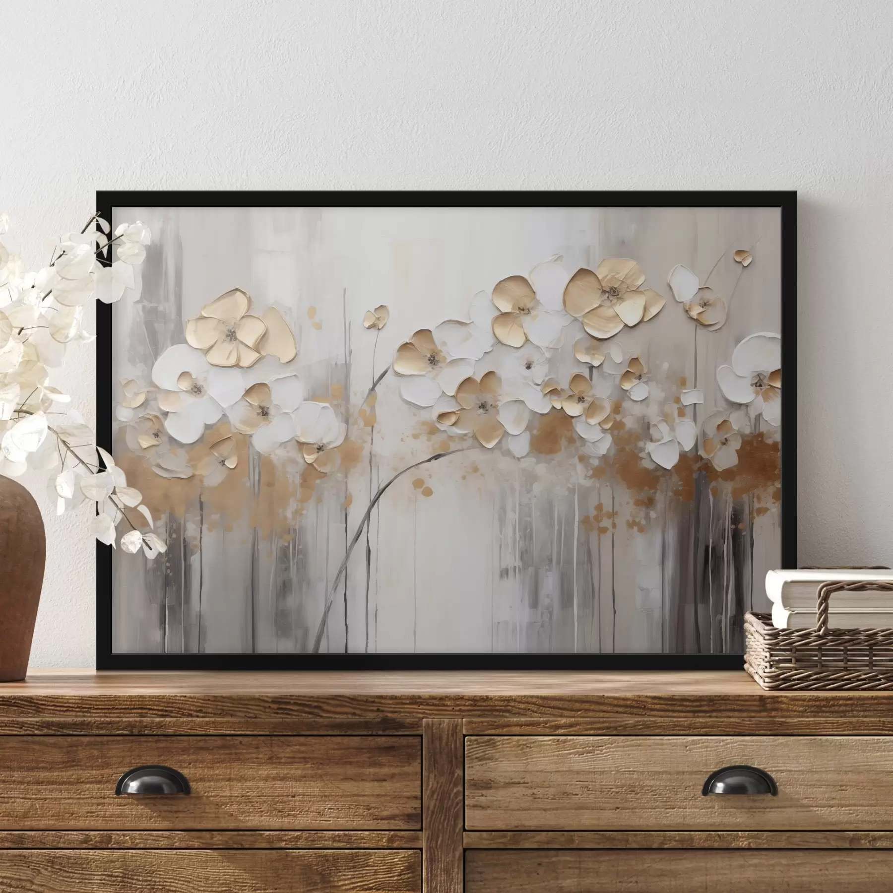 Fotobehang Bloemen met gestructureerde bloemblaadjes op een zachte, gedempte achtergrond met abstracte kleurspatten en verticale lijnen f42713