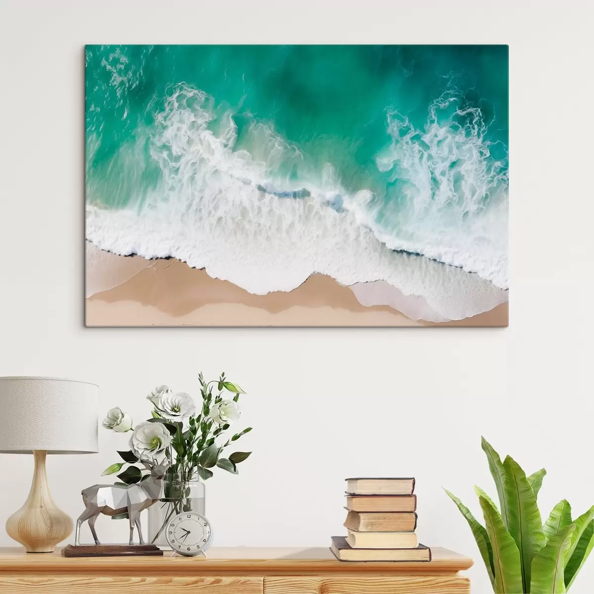  Peintures Vue aérienne d'un bord de mer avec des vagues turquoises roulant doucement sur la plage de sable s42930