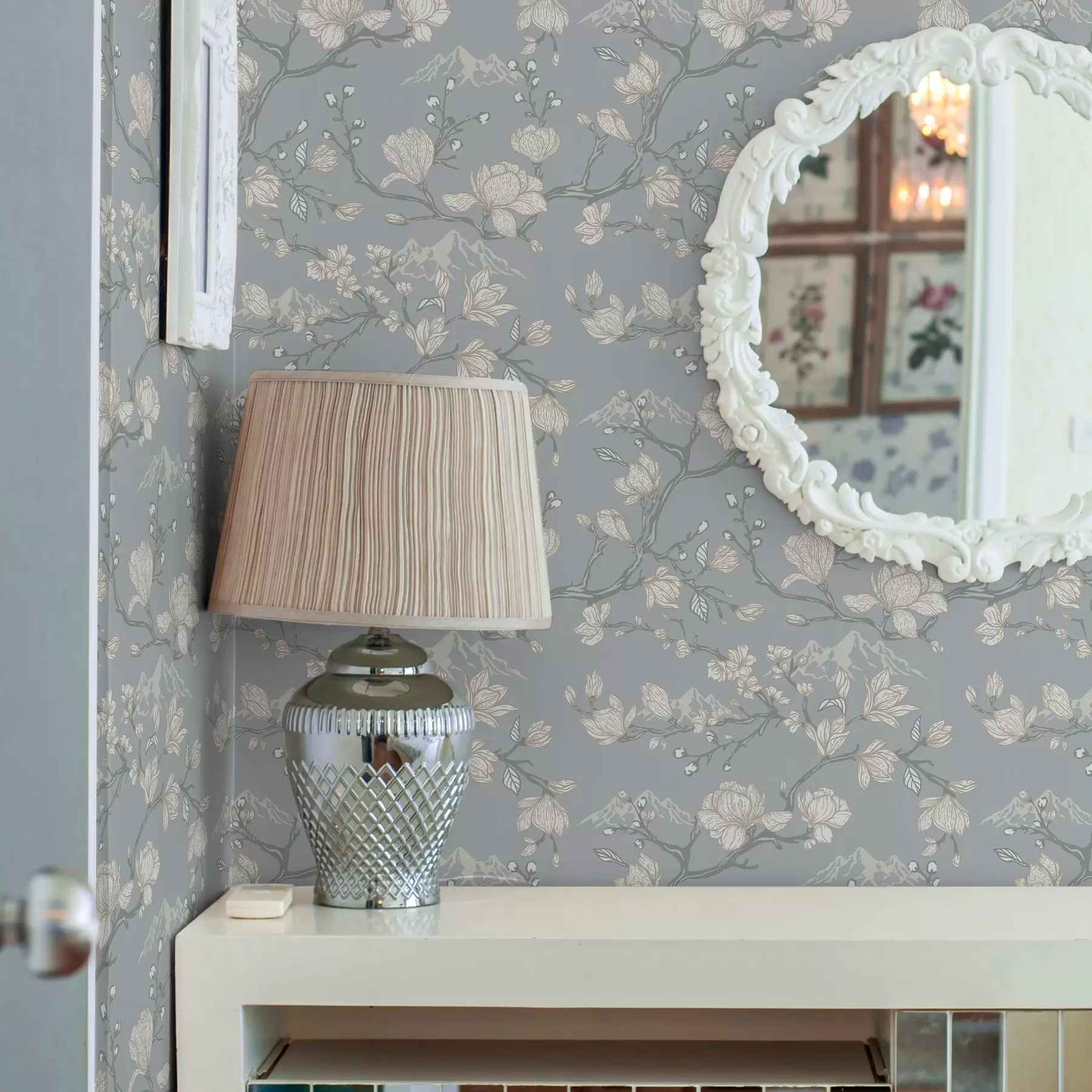 Fotobehang Witte bloemen op takken en bergen op een blauwe achtergrond a00021