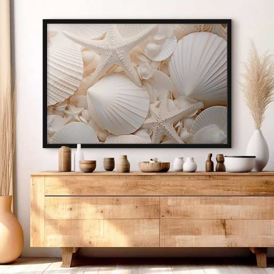  Schilderijen Decoratieve witte schelpen en zeesterren, waardoor een monochrome compositie met textuur ontstaat f44392
