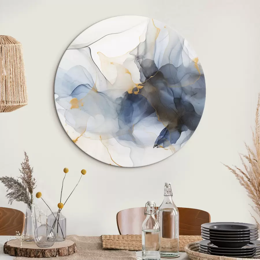  Schilderijen Abstract schilderij met blauwe inkt, vloeiende en organische vormen, delicate texturen op een witte achtergrond r44397