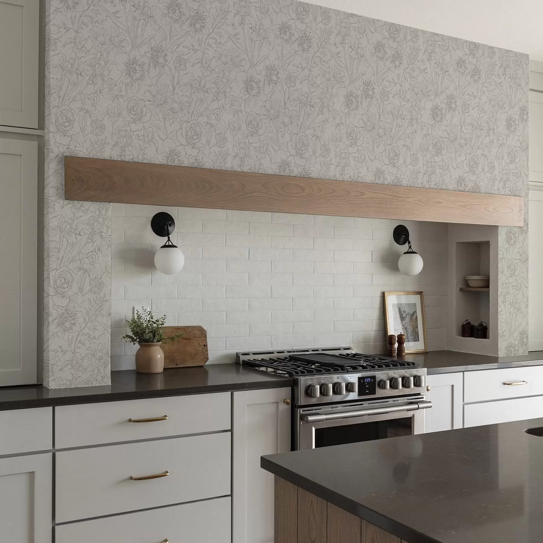 Fotobehang Contourbloemen op een crèmekleurige achtergrond, delicaat bloemenpatroon a00218