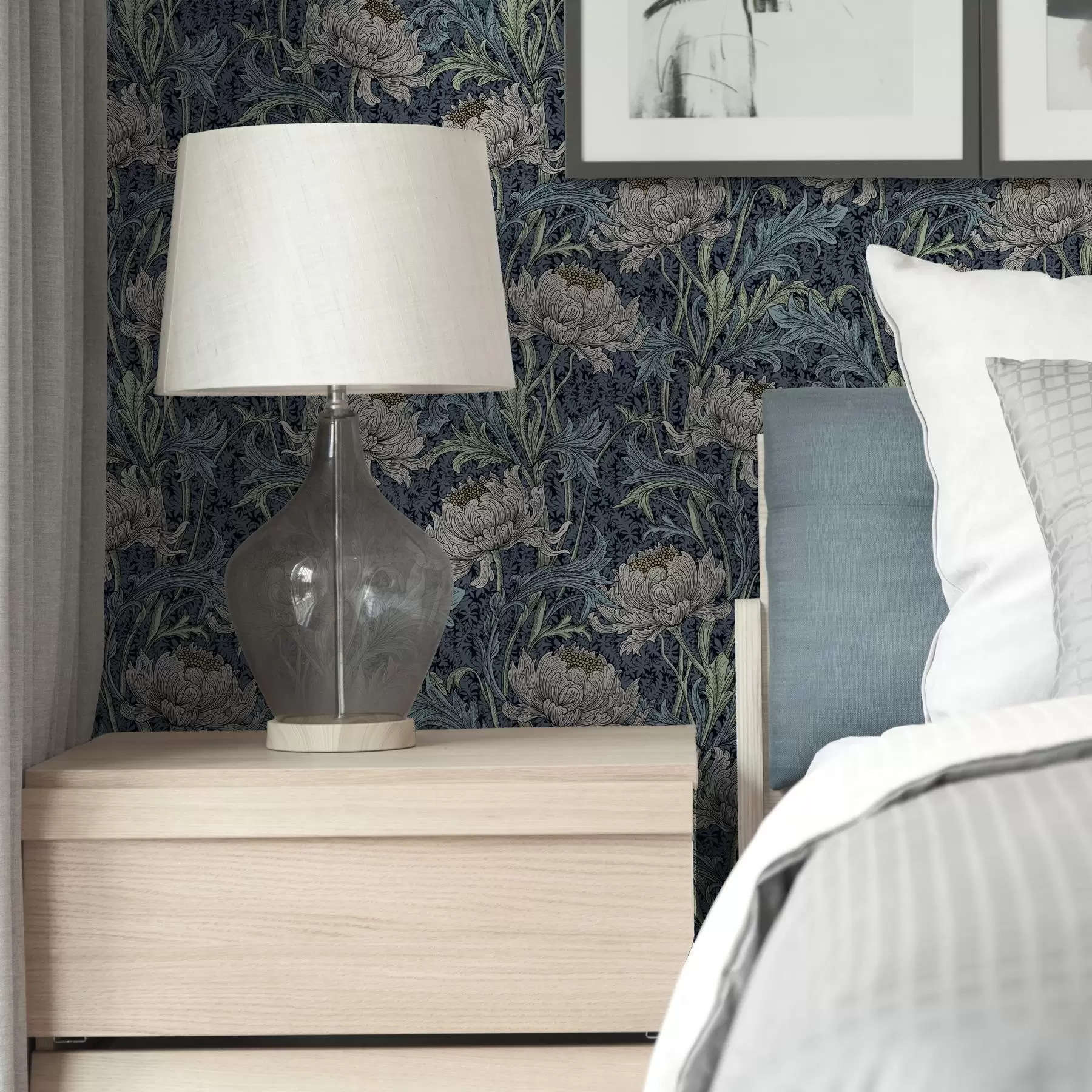 Papier peint photo Pivoines vintage sur fond sombre, style floral gothique a00233