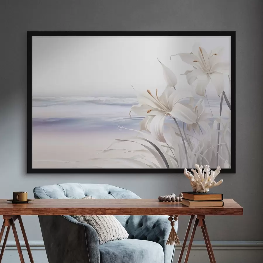 Fotobehang Witte lelies met oranje stampers en lange bladeren op een strand met zachte golven op de achtergrond, pastelkleuren f44850