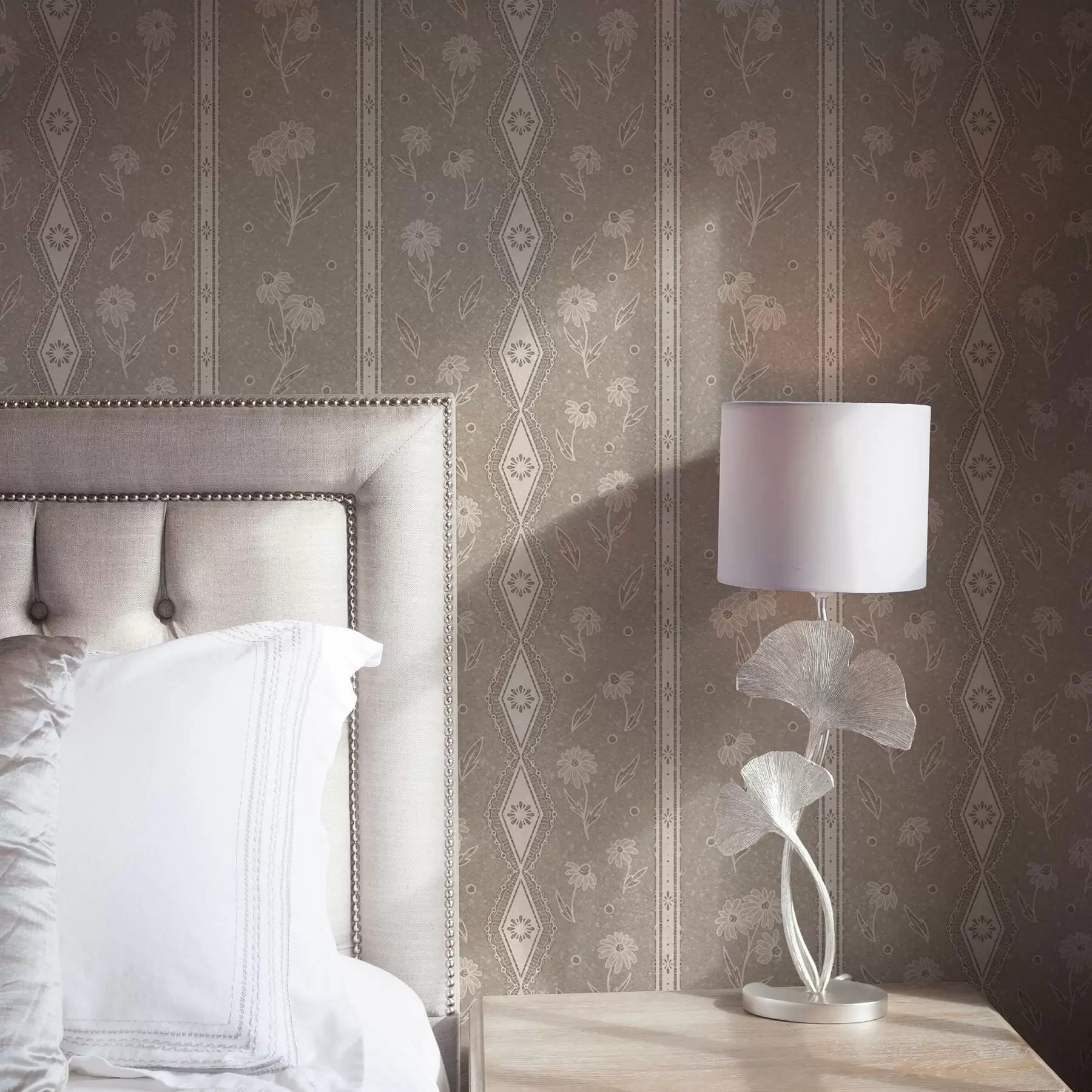 Papier peint photo Rayures avec marguerites et dentelle sur fond gris-beige a00295