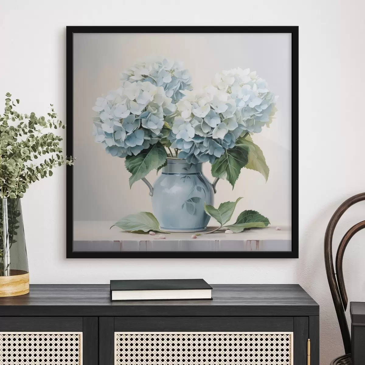 Affiche Hortensias frais dans un vase bleu sur fond clair f45043