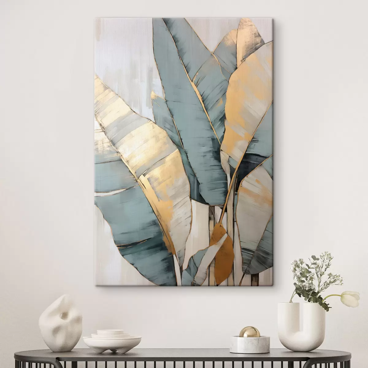  Schilderijen Gedempte blauwe, grijze en gele bananenbladeren met zichtbare penseelstreken, op een witte abstracte achtergrond s45552