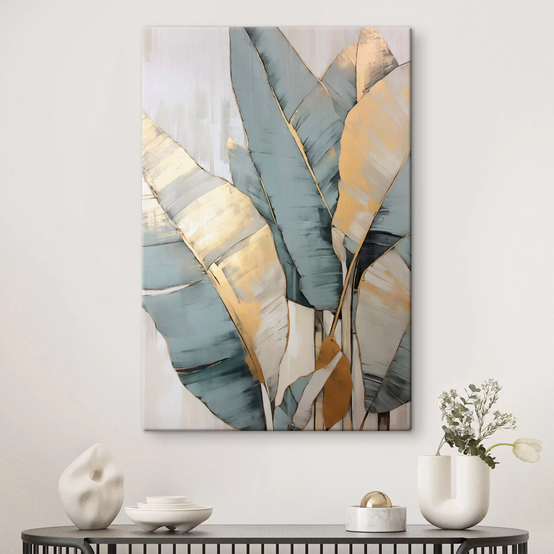  Peintures Feuilles de bananier bleues, grises et jaunes avec des coups de pinceau visibles, sur un fond blanc abstrait s45552