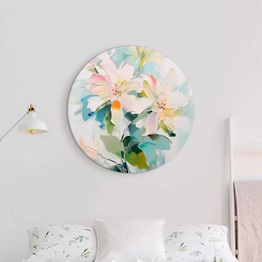  Schilderijen Bloemen met kleurrijke accenten, groene bladeren, zachte penseelstreken olieverf imitatie, lichtblauwe achtergrond r45549