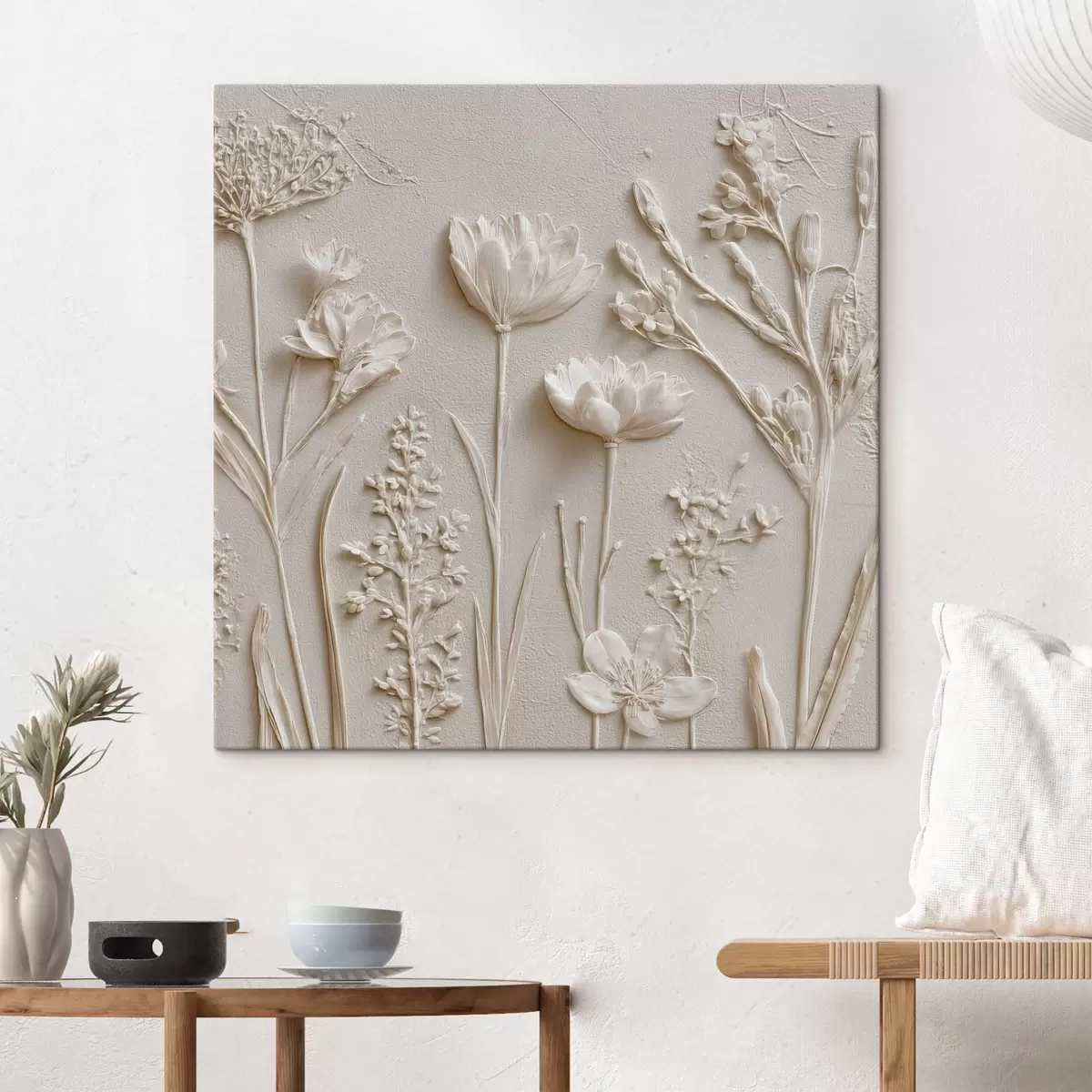  Peintures Composition abstraite : style bas-relief avec des fleurs sur un fond clair s45535