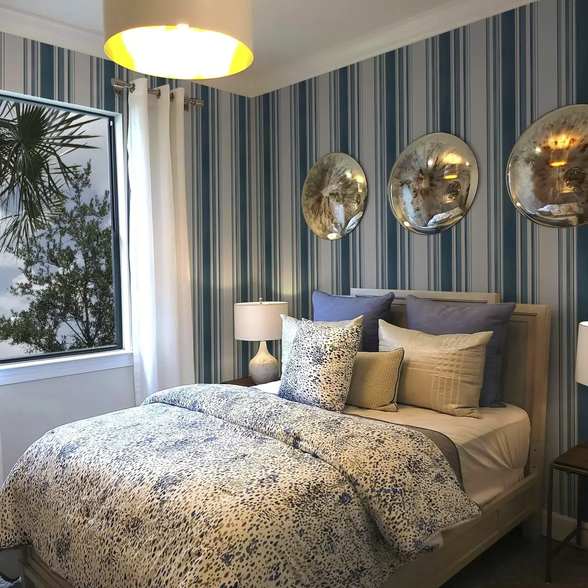 Papier peint Rayures bleues avec espaces blancs a00525