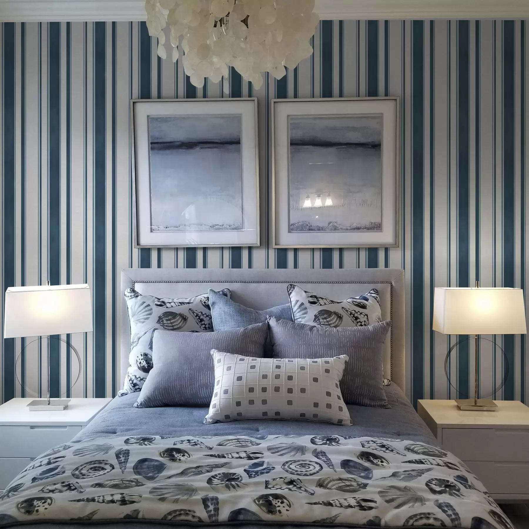 Fotobehang Combinatie van turquoise strepen op een witte achtergrond met ritme a00527