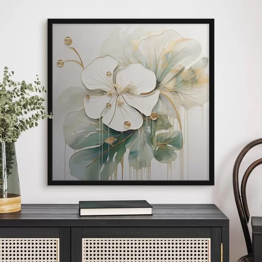 Fotobehang Een witte bloem met geeloranje details en groene bladeren f45815