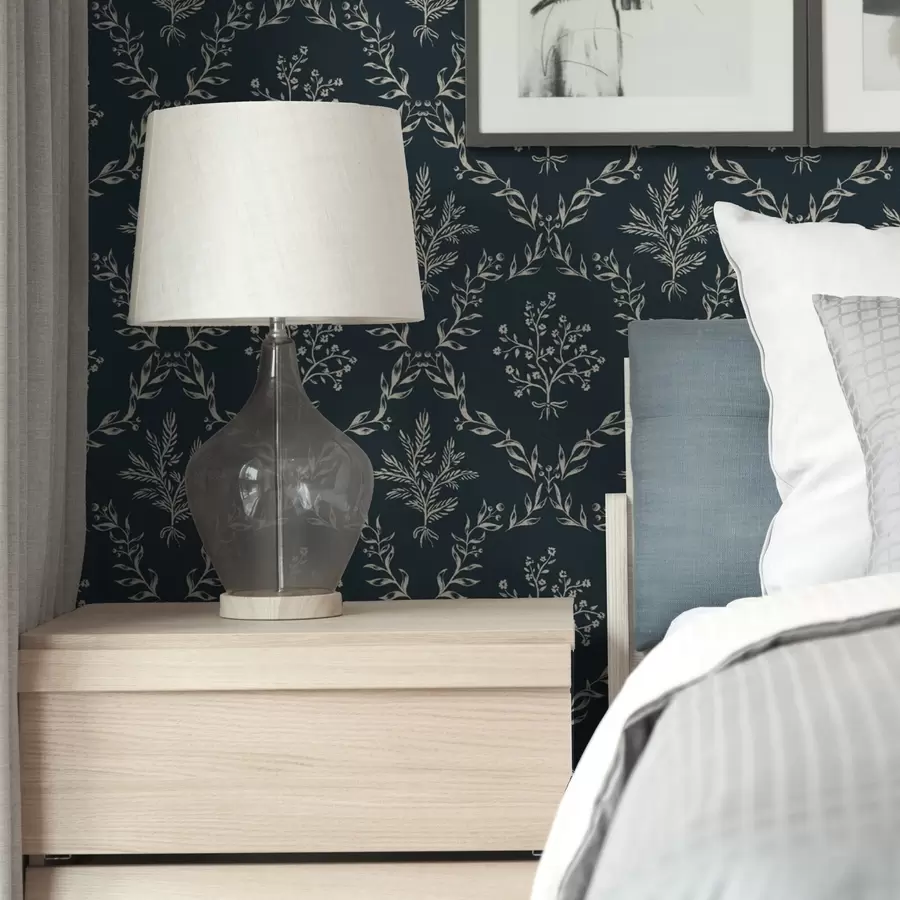 Papier peint photo Couronnes blanches d'herbes et de fleurs sur fond bleu sarcelle foncé a00599v2