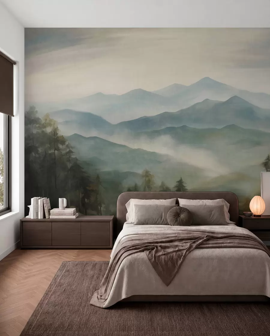 Fotobehang Mistige bergketen met bomen, mist, bewolkte lucht, gedempte kleuren, landschapsschilderstijl w09424