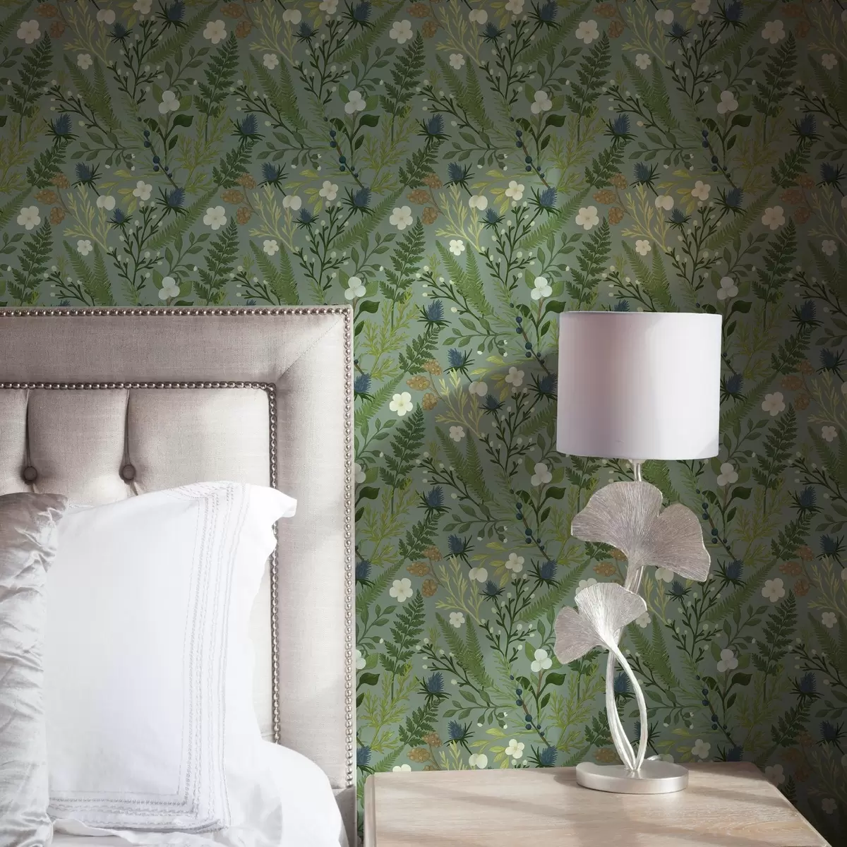 Papier peint Herbes des bois, chicorée et baies sur fond de menthe a00621v1