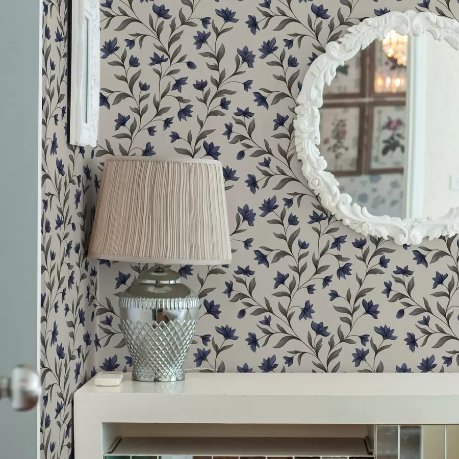 Papier peint photo Jacinthes et verdure grise sur fond clair a00622v1