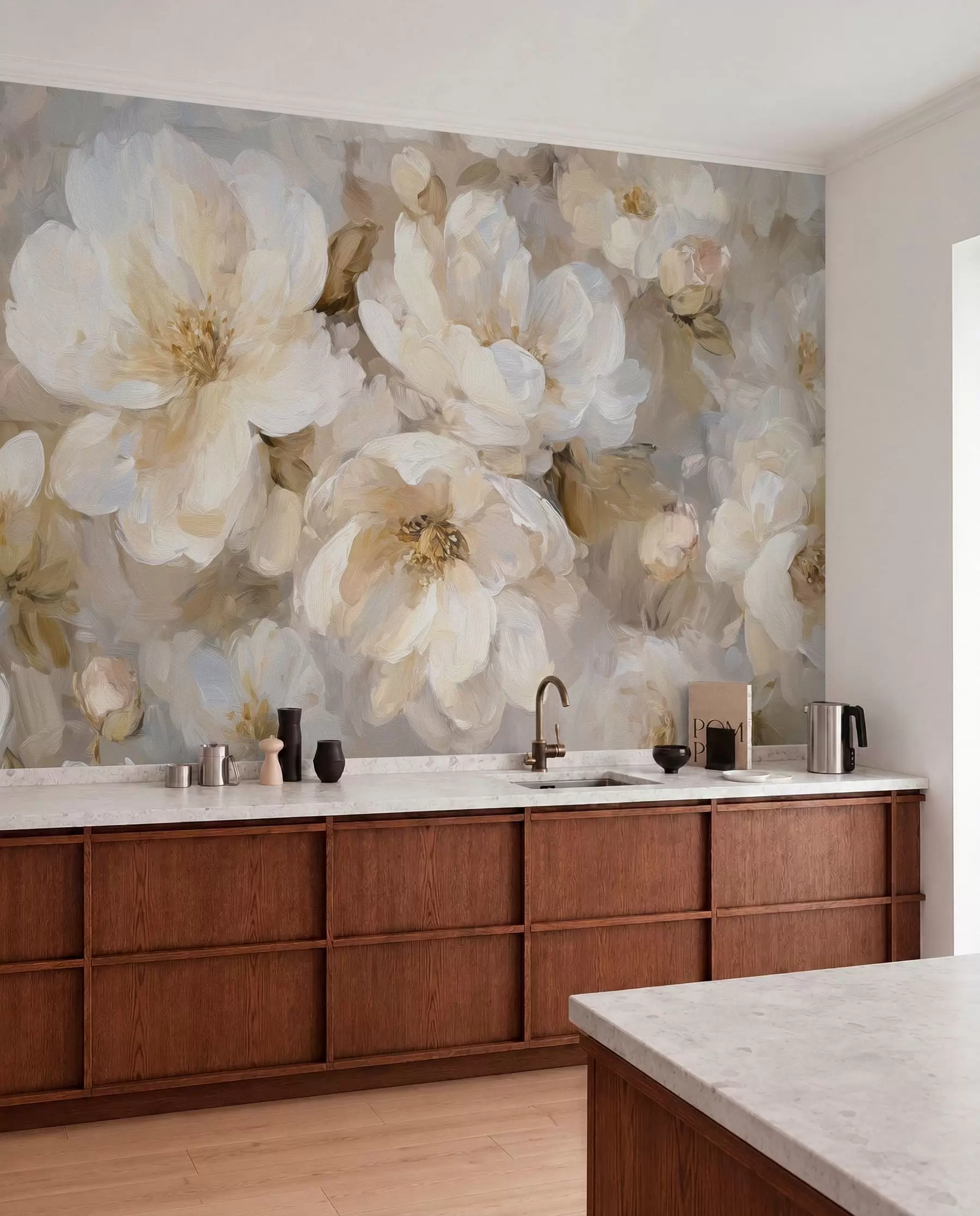 Fotobehang grote bloemen in witte en beige tinten in de stijl van een olieverfschilderij w04633