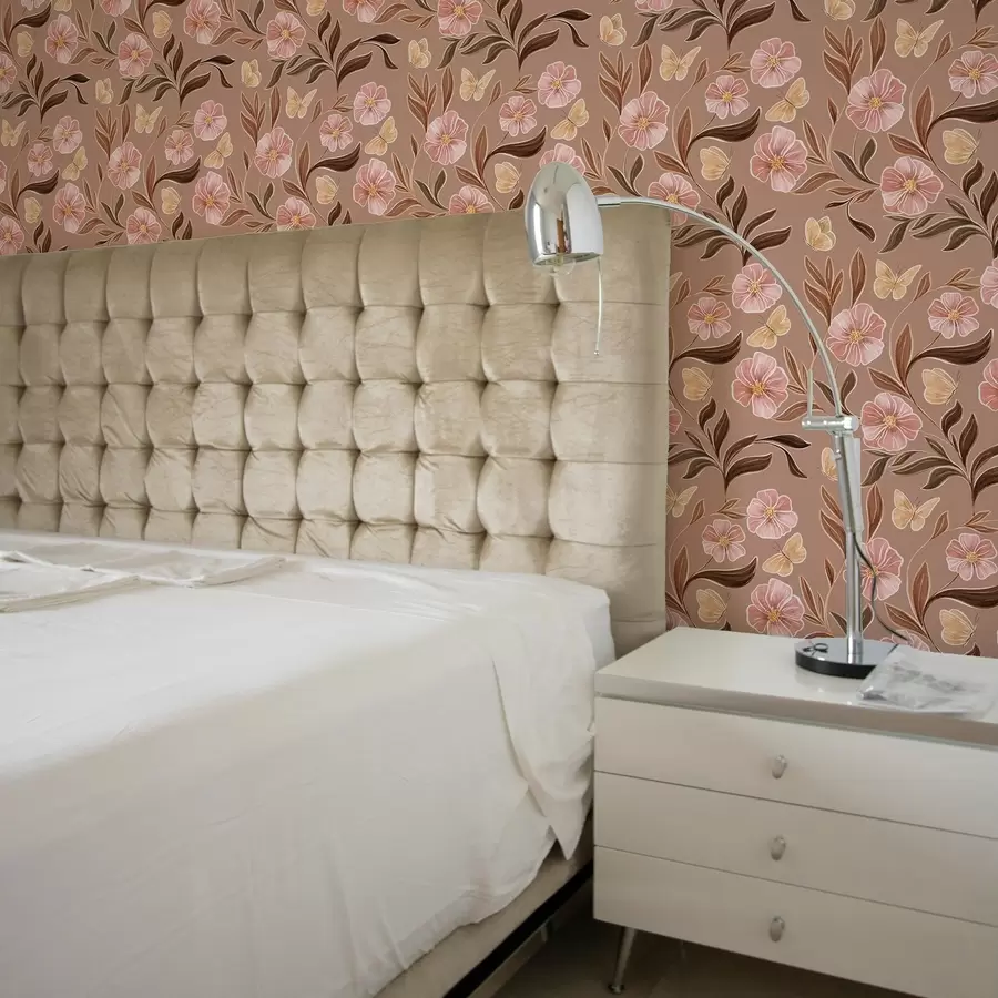 Fotobehang Roze bloemen en vlinders op een warme bruine achtergrond a00633v1