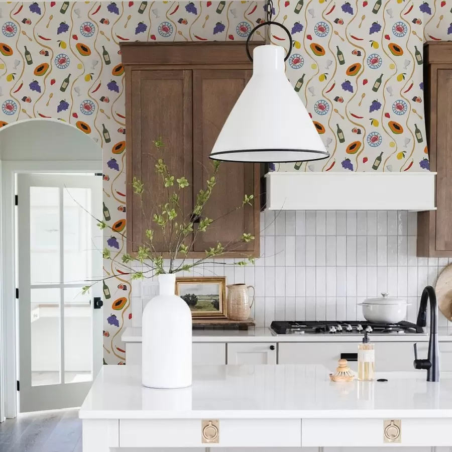 Papier peint photo Bouteilles, papayes, citrons et épices sur fond clair a00802