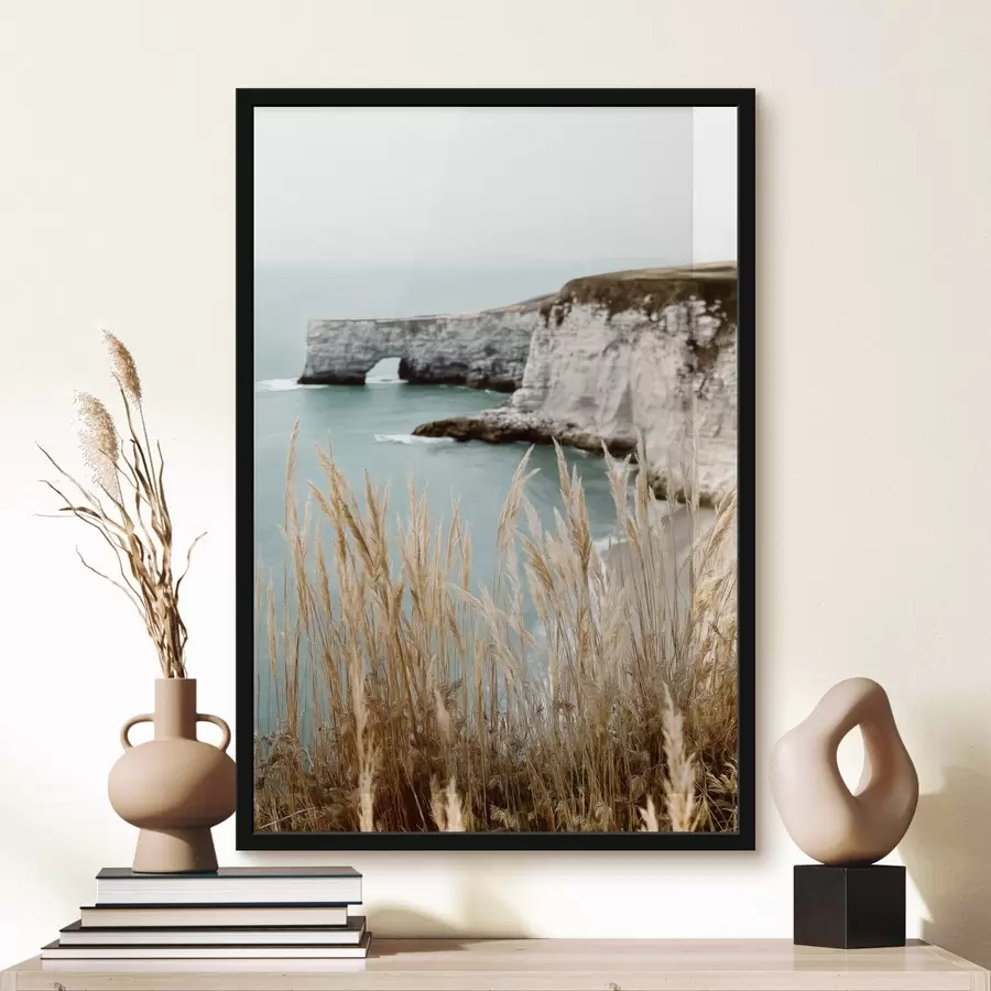 Fotobehang Kustkliffen met riet op de voorgrond f46141