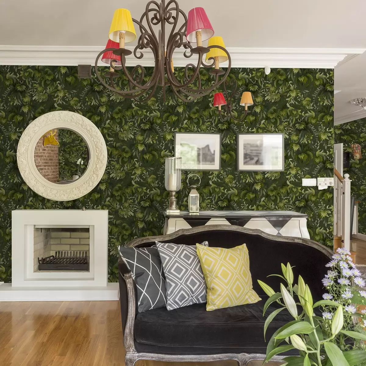 Behang Dicht groen gebladerte op een donkergroene achtergrond a00805