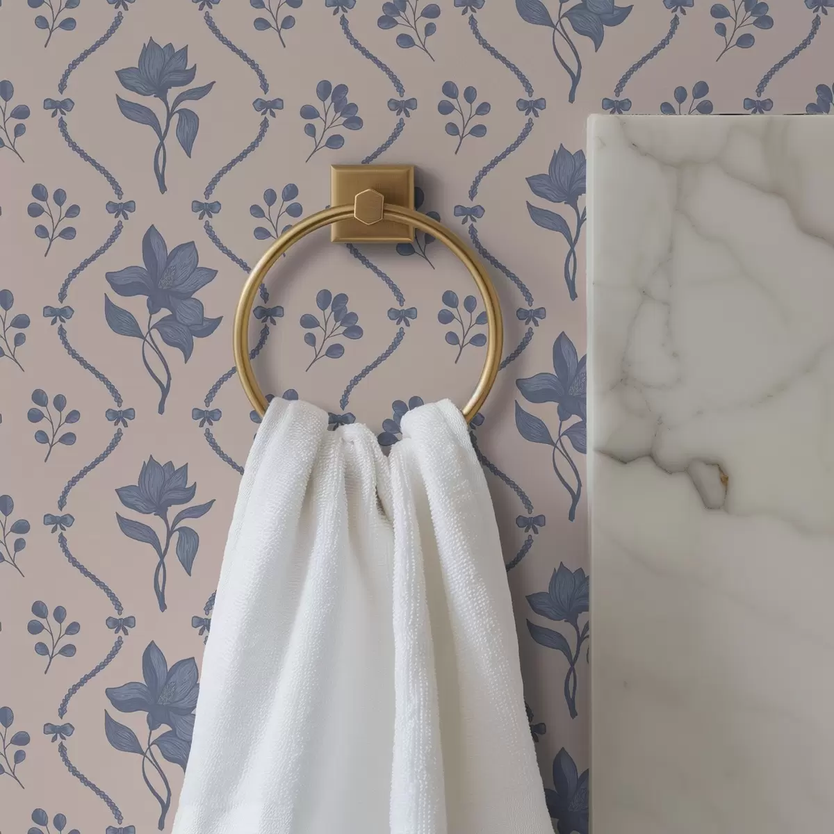 Papier peint Petites fleurs et rubans dans les tons bleus et roses a00808v3