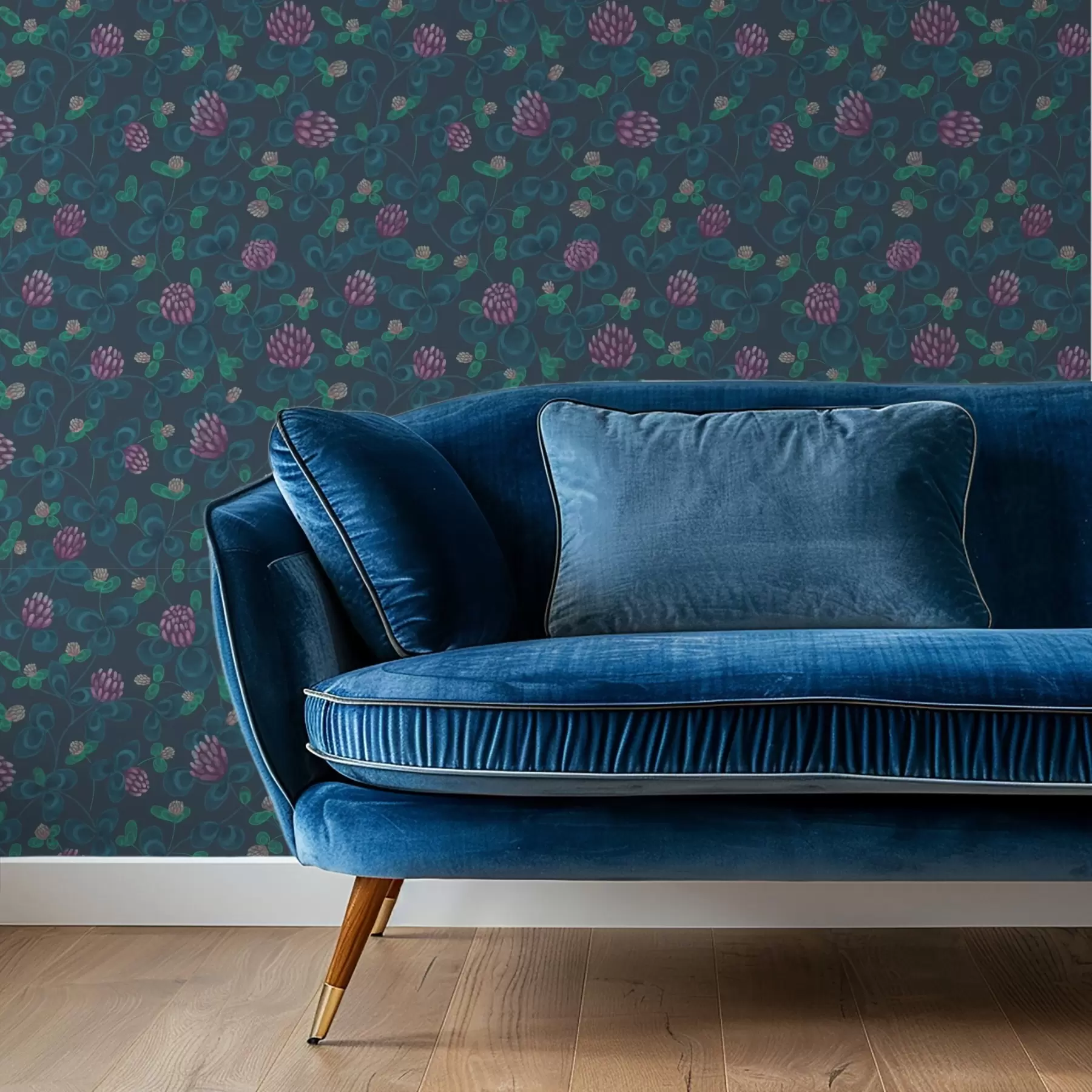 Fotobehang Klaver met paarse bloemen op een donkerblauwe achtergrond a00836