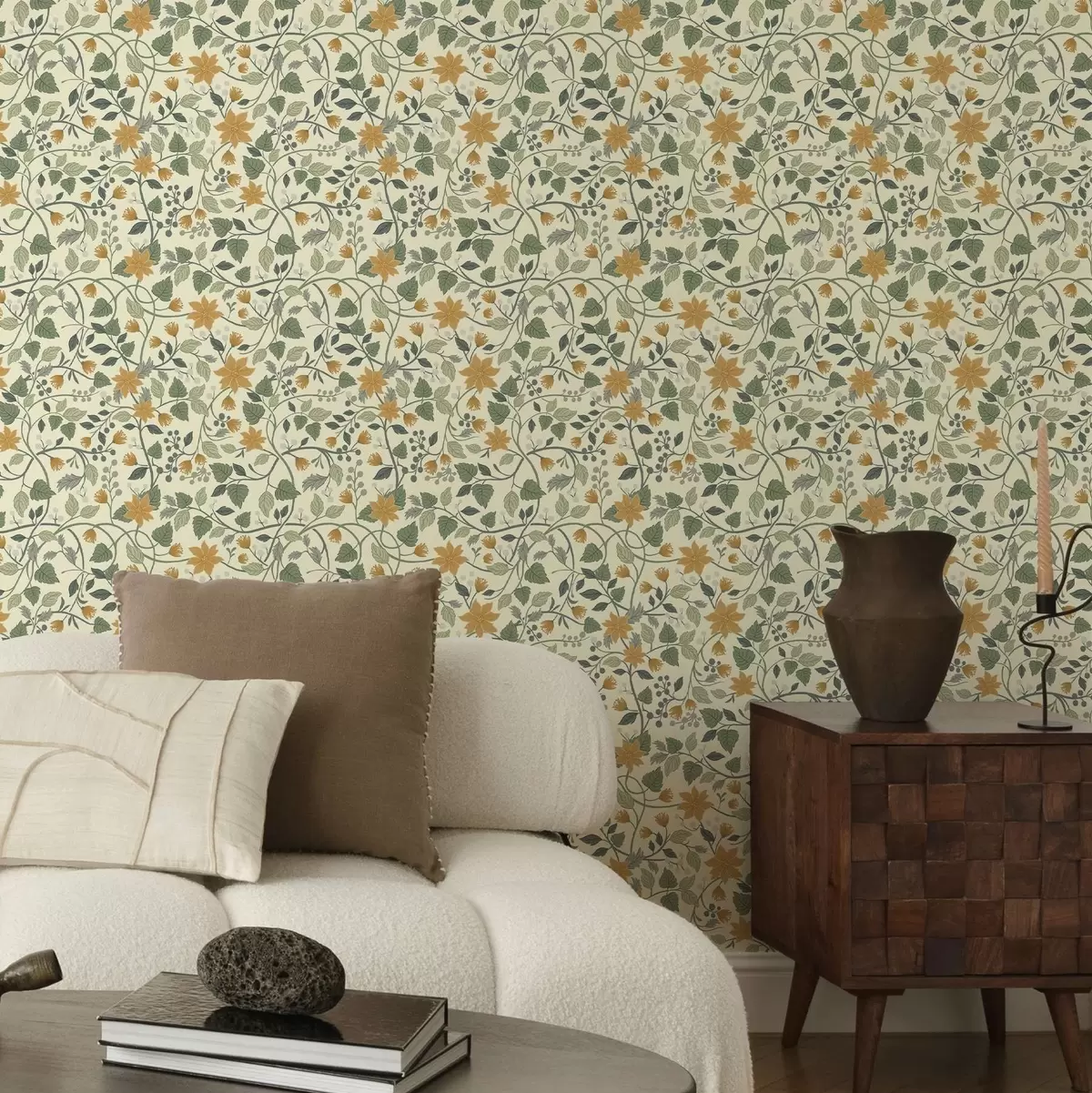 Behang Klimplant met gele bloemen en bessen a00750