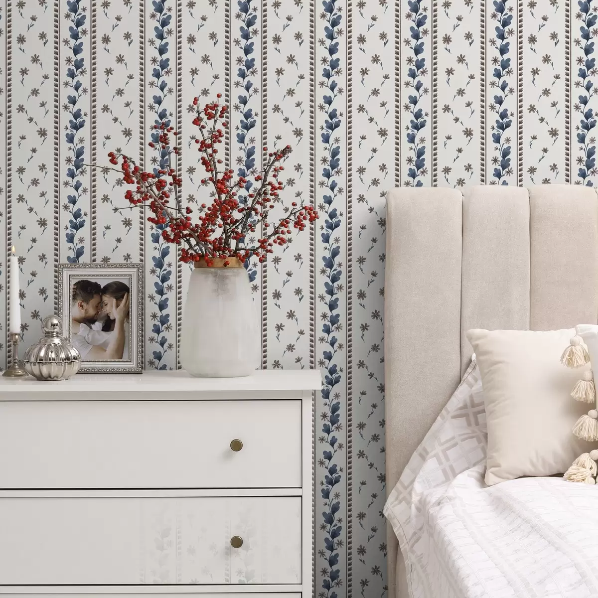 Papier peint Rayures florales verticales dans les tons bleu-marron a00811v2