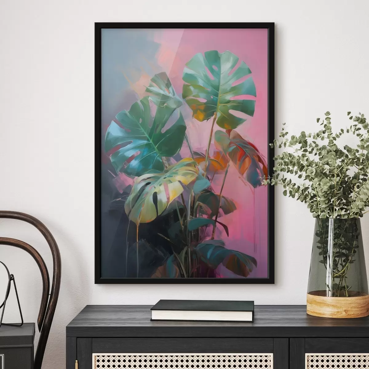 Poster Abstracte monstera-plant met levendig groene bladeren, tegen een achtergrond van zachte roze en paarse tinten f46286
