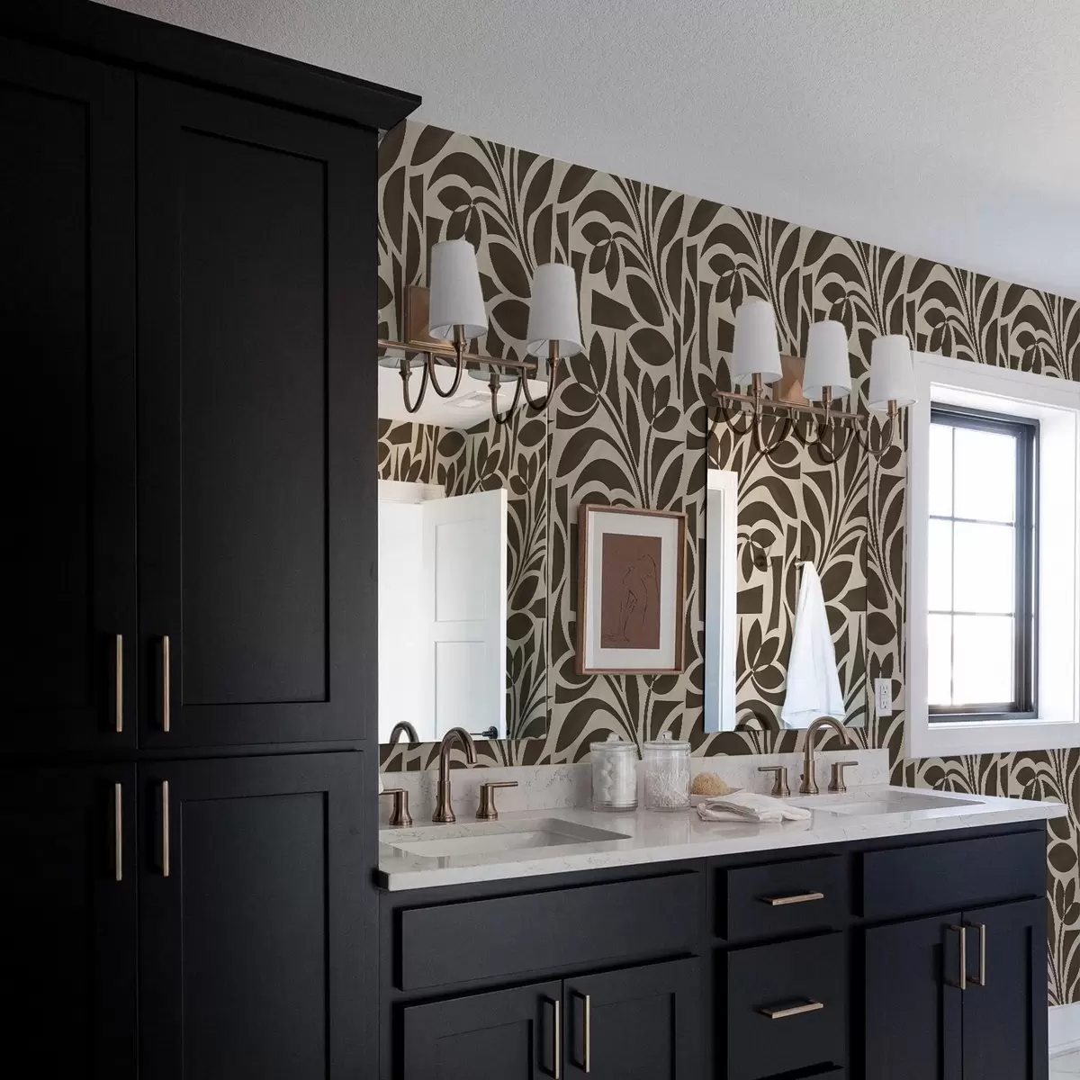 Papier peint Silhouettes géométriques de feuilles, brun foncé sur fond beige a00679v1