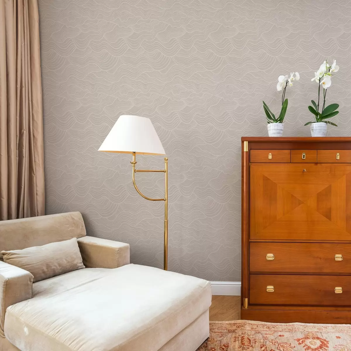 Behang Tone-on-tone golvende lijnen op warm beige a00681v1