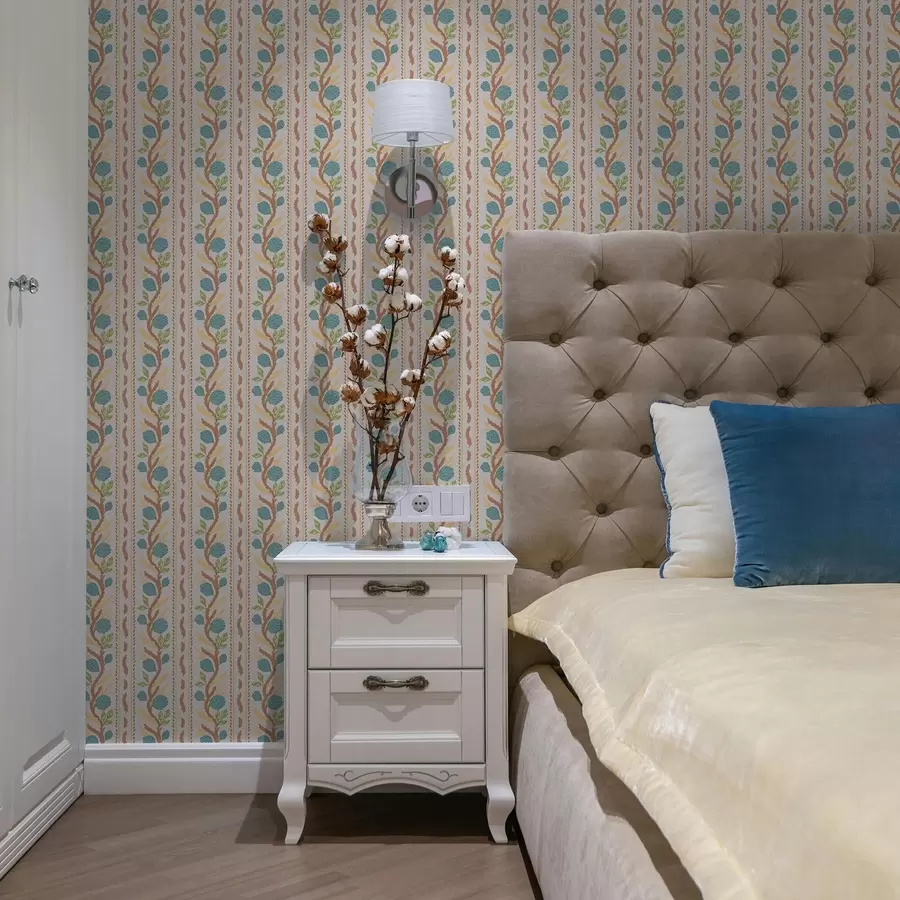 Papier peint photo Rayures verticales en bouquet avec des fleurs bleues sur un fond chaud a00816v3